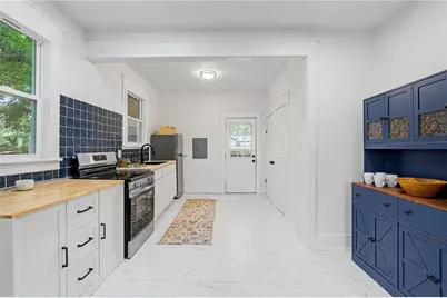812 E 33rd Street, Savannah, GA 31401 - Photo 10