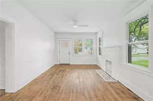 812 E 33rd St, Savannah, GA 31401 - Photo 8