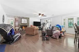 1079 Burwell Mt Zion Rd, Carrollton, GA 30117 - Photo 4