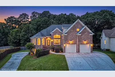 3069 Blue Creek Path, Loganville, GA 30052 - Photo 2