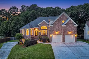 3069 Blue Creek Path, Loganville, GA 30052 - Photo 2