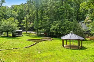 579 Twin Mountain Lake Cir, Talking Rock, GA 30175 - Photo 4
