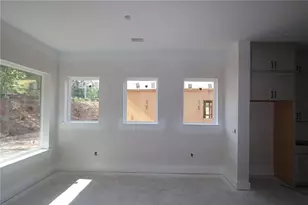 1410 Autumn Lake Dr, Gainesville, GA 30504 - Photo 6