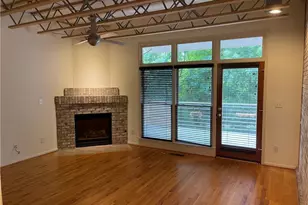 1325 Peachtree View NE, Brookhaven, GA 30319 - Photo 6