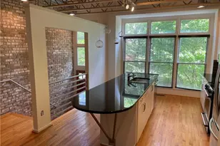 1325 Peachtree View NE, Brookhaven, GA 30319 - Photo 4