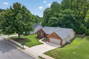 69 Red Bud Rd, Jefferson, GA 30549 - Photo 2