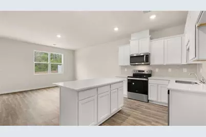2052 Crossing Road, Stone Mountain, GA 30088 - Photo 4