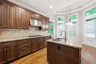 722 Iroquois Dr NE, Marietta, GA 30060 - Photo 4