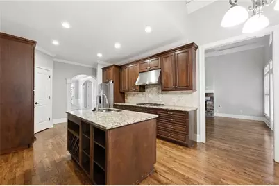 722 Iroquois Drive NE, Marietta, GA 30060 - Photo 6