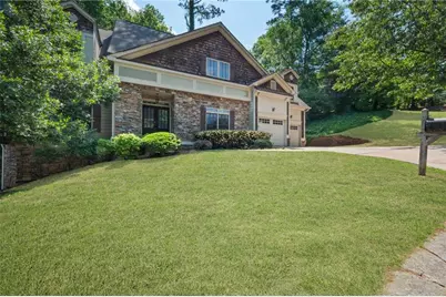 722 Iroquois Drive NE, Marietta, GA 30060 - Photo 2