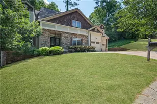 722 Iroquois Dr NE, Marietta, GA 30060 - Photo 2