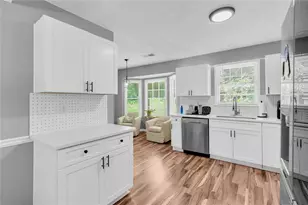 3992 Wrexham Dr, Snellville, GA 30039 - Photo 14