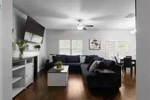 4142 Woodland Park Dr SW, Atlanta, GA 30331 - Photo 4
