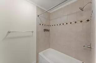 25312 Plantation Dr NE, Atlanta, GA 30324 - Photo 18