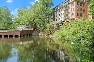 25312 Plantation Dr NE, Atlanta, GA 30324 - Photo 38