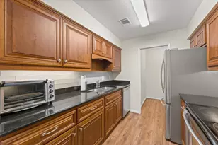 25312 Plantation Dr NE, Atlanta, GA 30324 - Photo 28