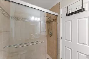 25312 Plantation Dr NE, Atlanta, GA 30324 - Photo 26