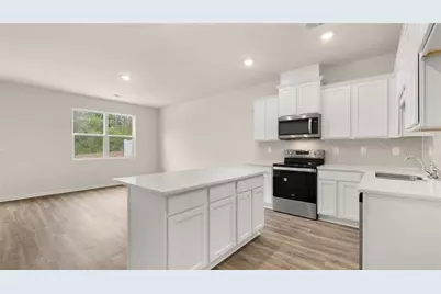 2058 Crossing Rd, Stone Mountain, GA 30088 - Photo 4