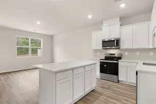 2058 Crossing Rd, Stone Mountain, GA 30088 - Photo 4