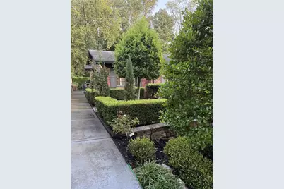 2523 Sharondale Drive NE, Atlanta, GA 30305 - Photo 8
