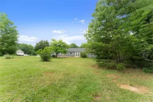 82 Bobby's Dr, Cleveland, GA 30528 - Photo 40