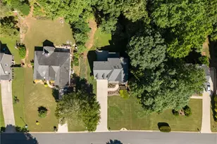 9610 Eagles Landing Dr, Gainesville, GA 30506 - Photo 12