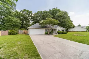 4180 Fox Chase Dr, Loganville, GA 30052 - Photo 2