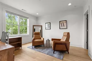3667 Peachtree Rd NE, Atlanta, GA 30319 - Photo 22