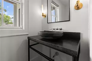 3667 Peachtree Rd NE, Atlanta, GA 30319 - Photo 18