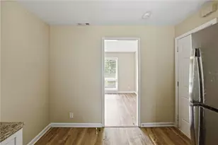 836 Amber Pl NW, Atlanta, GA 30331 - Photo 6