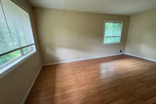 4994 Velva Ct, Lilburn, GA 30047 - Photo 4