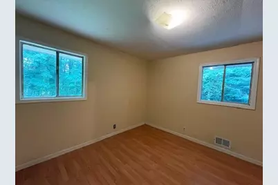 4994 Velva Court, Lilburn, GA 30047 - Photo 8