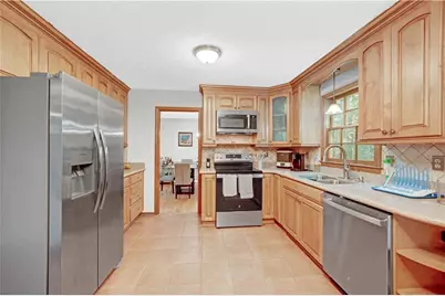 5201 Beechwood Forest Drive, Lithonia, GA 30038 - Photo 12