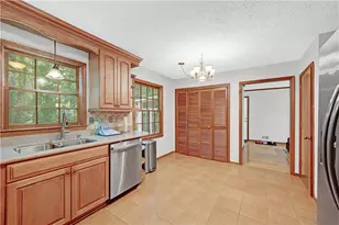 5201 Beechwood Forest Dr, Lithonia, GA 30038 - Photo 14