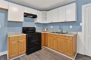 429 N 9th St, Griffin, GA 30223 - Photo 4