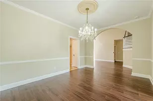 500 Shelli Ln, Roswell, GA 30075 - Photo 6