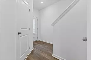 893 Rainwater Trace, Lawrenceville, GA 30044 - Photo 4