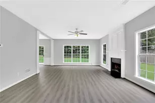 11745 Bentham Ct, Alpharetta, GA 30005 - Photo 4