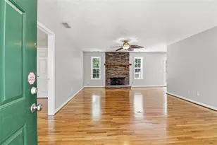 611 Rocky Hollow Rd, Cave Spring, GA 30124 - Photo 16