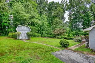 2394 Rockbridge Rd, Stone Mountain, GA 30087 - Photo 60