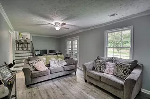 2394 Rockbridge Rd, Stone Mountain, GA 30087 - Photo 20