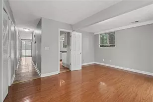 350 Willow Glenn Ct NE, Marietta, GA 30068 - Photo 4