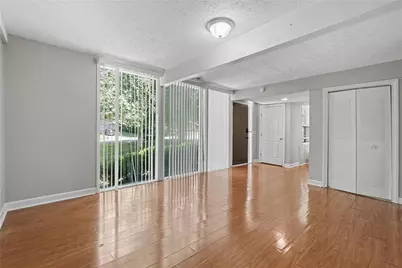 350 Willow Glenn Court NE, Marietta, GA 30068 - Photo 8