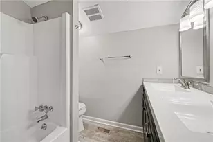 350 Willow Glenn Ct NE, Marietta, GA 30068 - Photo 12