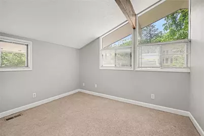 350 Willow Glenn Court NE, Marietta, GA 30068 - Photo 10