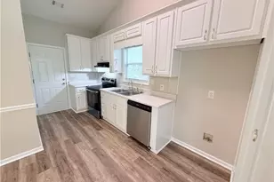 215 Cambridge Way, Covington, GA 30016 - Photo 4