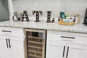 725 Alta Pl NW, Atlanta, GA 30318 - Photo 8