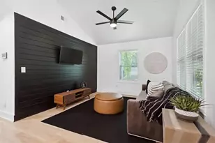 725 Alta Pl NW, Atlanta, GA 30318 - Photo 4