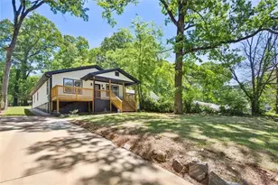 725 Alta Pl NW, Atlanta, GA 30318 - Photo 2