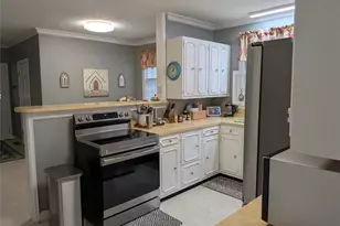 220 Dixie Dr, Moultrie, GA 31768 - Photo 6